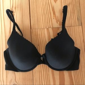Victoria’s Secret Body By Victoria Lined Perfect Coverage 32D in Black